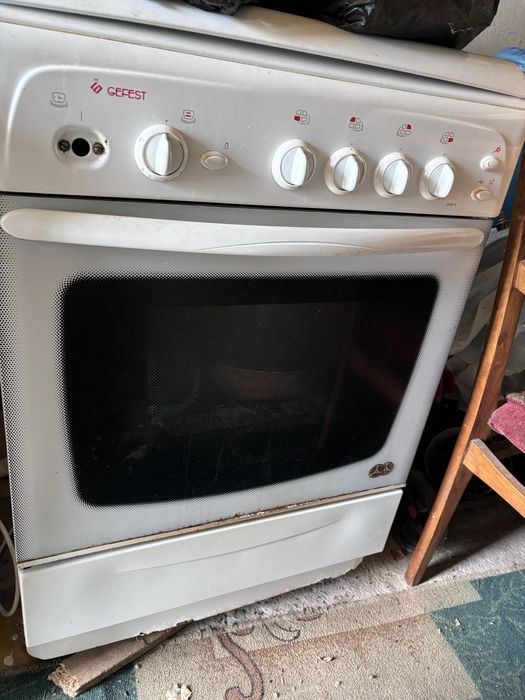 Продам Газовую плиту