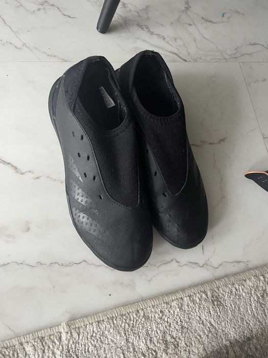 Ghete   Adidas fotbal  in stare foarte buna purtate putin marimea  36
