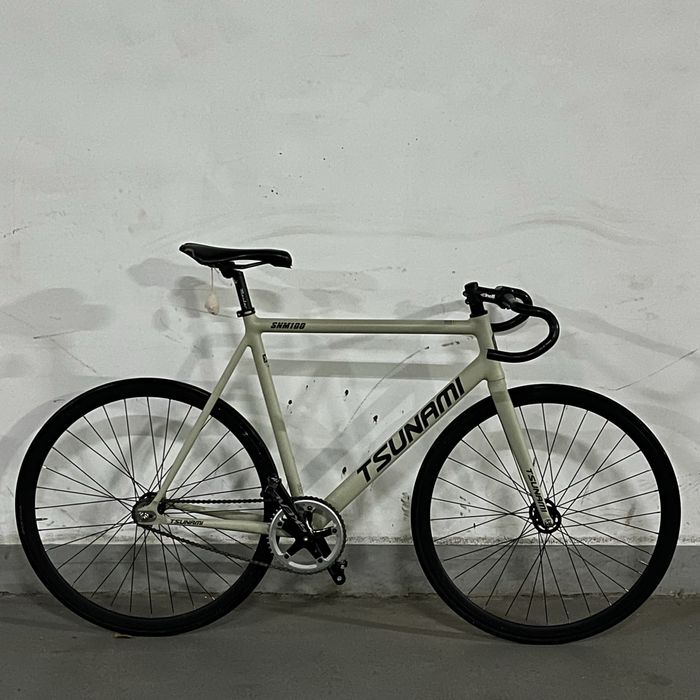 Продам или обменяю Tsunami snm 100