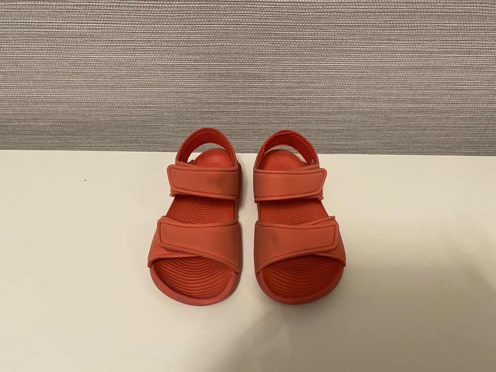 Сандалки ADIDAS н.28