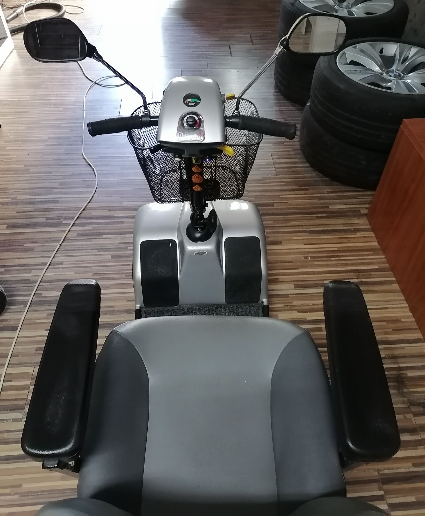 Electric Mobility scooter FE 388 EM acumulatori noi