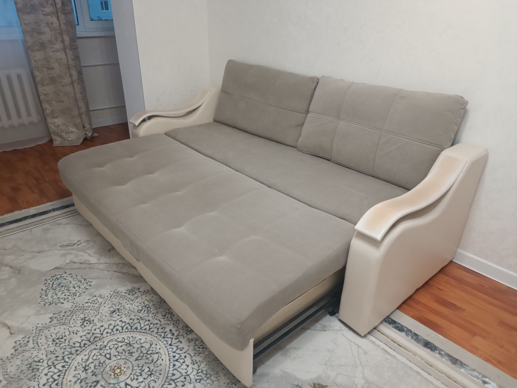 Продается диван в хорошем состояние, раскладывается