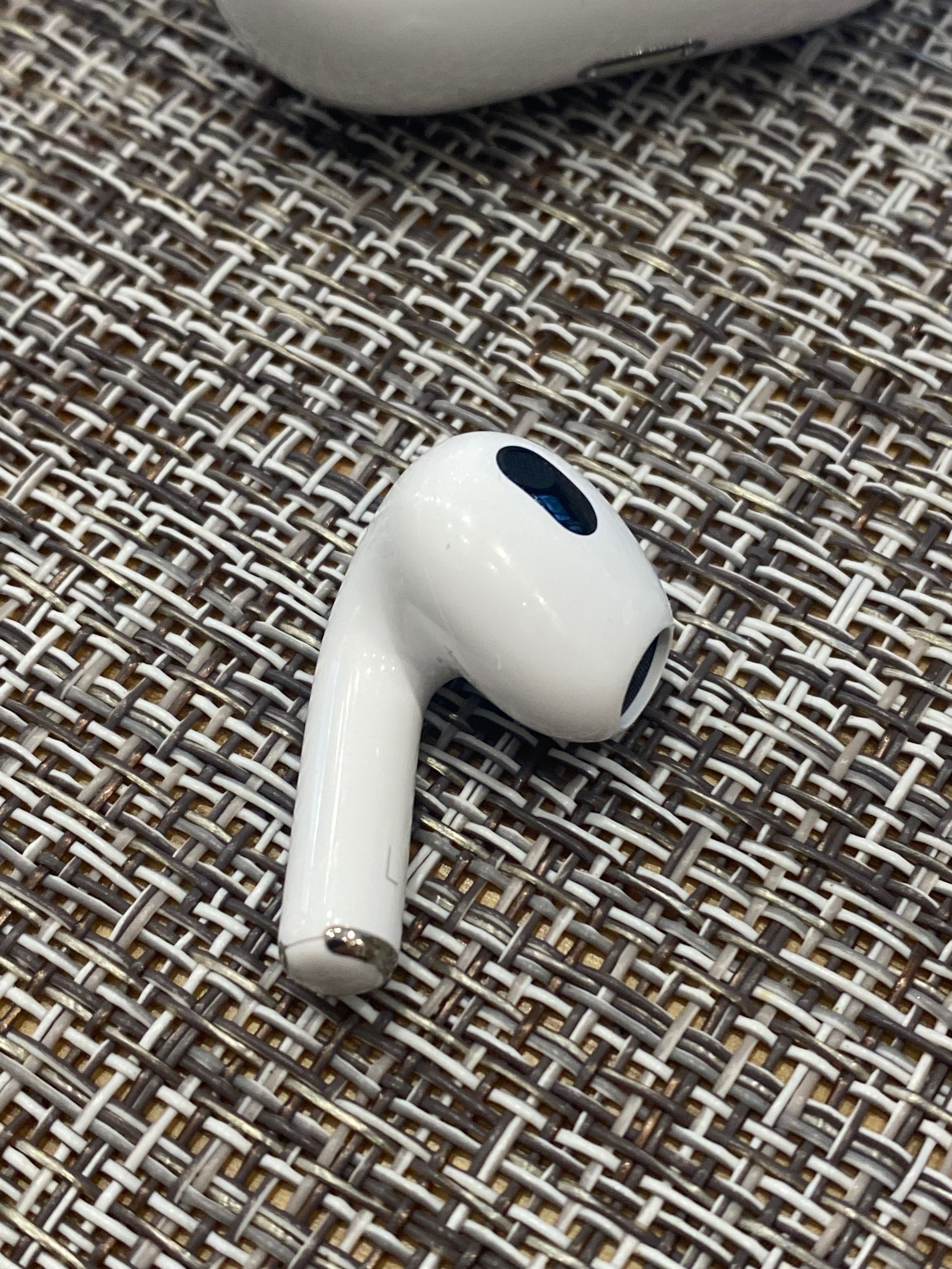 Cлушалки Apple Airpods 3