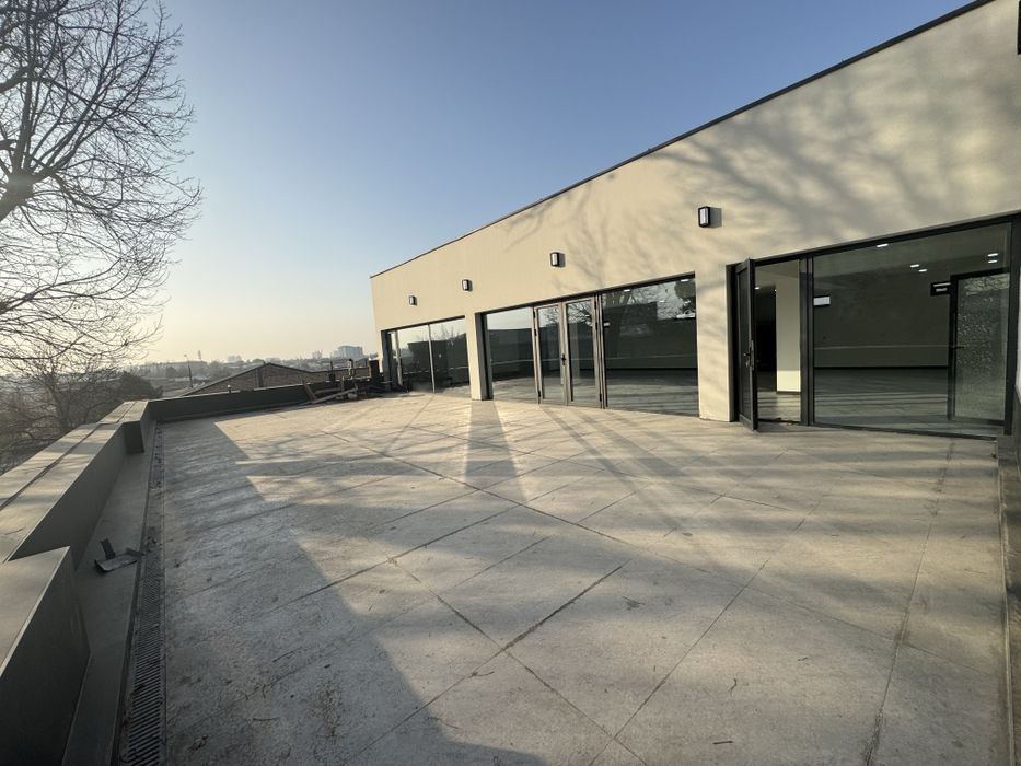 Biznesingiz uchun ijaraga zoʻr joy 170 kv yopiq 100 kv ochiq