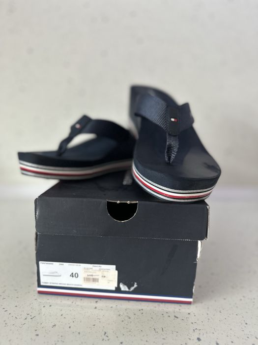 Чехли Tommy Hilfiger