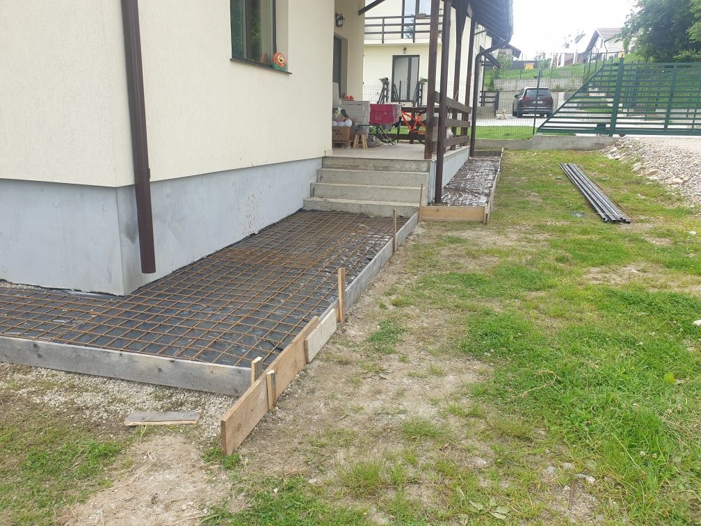 Constructii / Case / Garduri / Platforme beton  / Panouri sipca metali