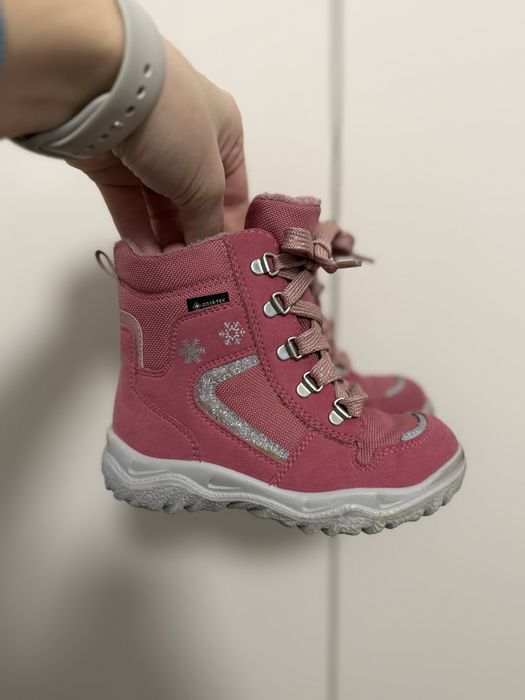 Зимни обувки  Superfit за момиче, 25 номер