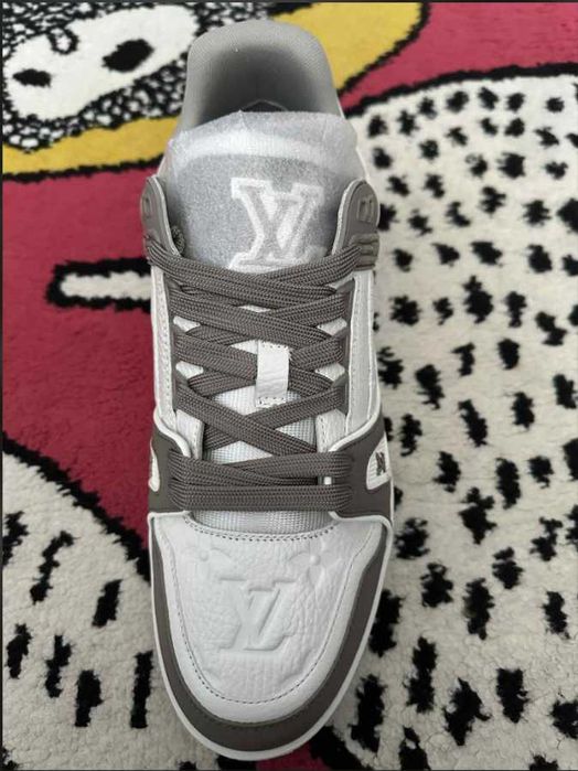Louis Viutton Trainer Grey White