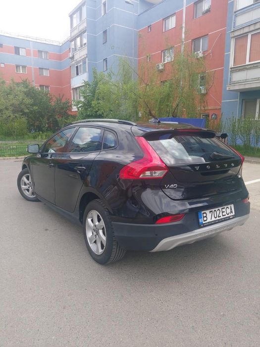 Vând Volvo v40 Cross Country