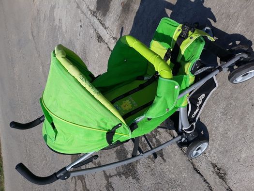 Продавам детска количка в добро състояние