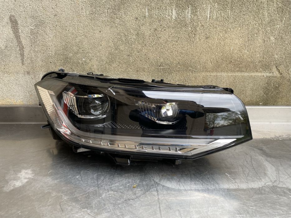 Far dreapta full led Vw T Cross an 2018-2021 cu defecte
