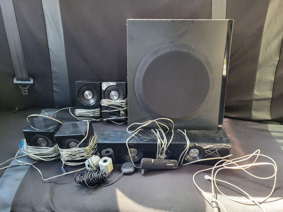 Boxe Samsung cu subwoofer 5+1