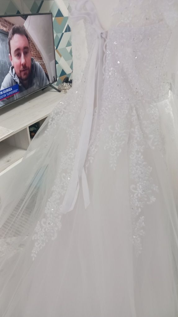 Rochie mireasă nouă
