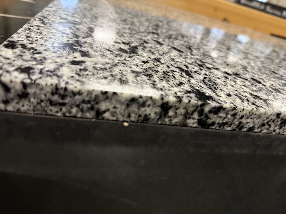 Granit dimensiune  60/60