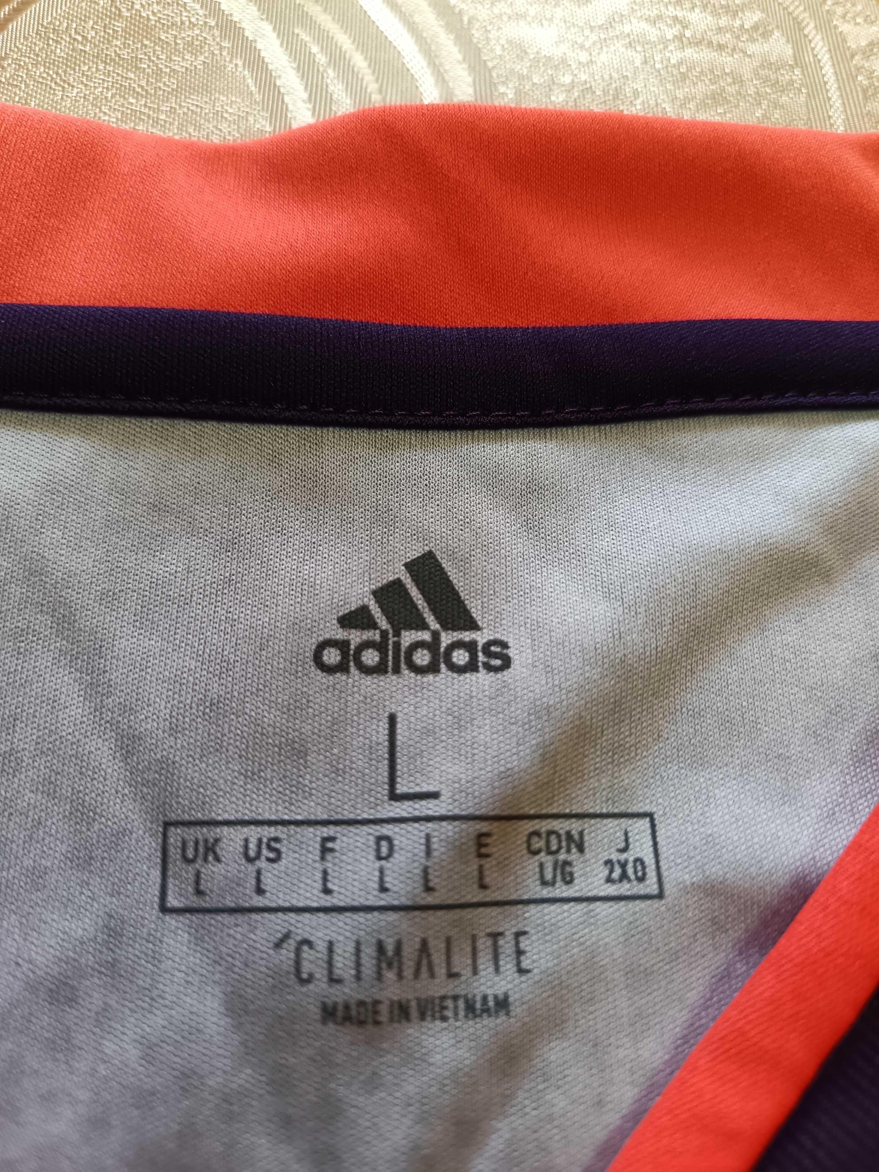 Vând tricou Adidas Sport