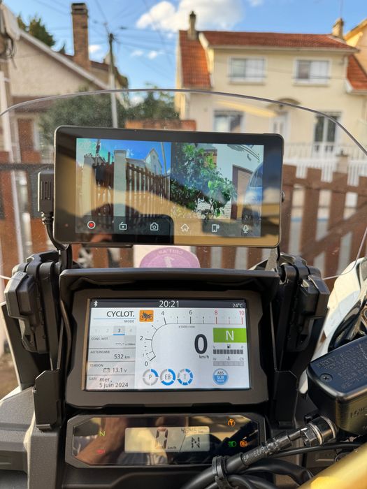 Motocicletă Honda Africa Twin Adventure Sport