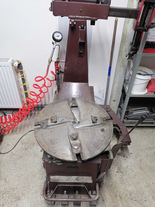 Mașină dejantat roti