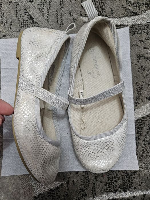 Детская разная обувь