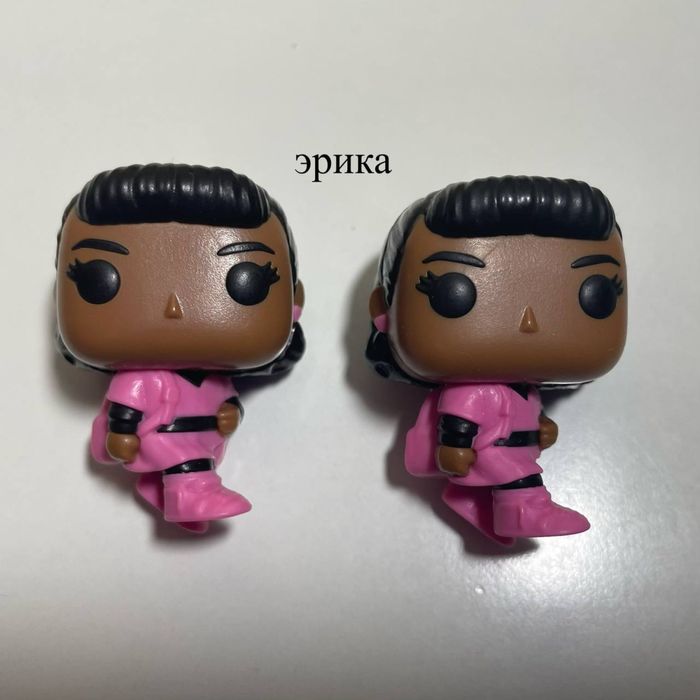 Фигурки киндер joy «Очень странные дела»