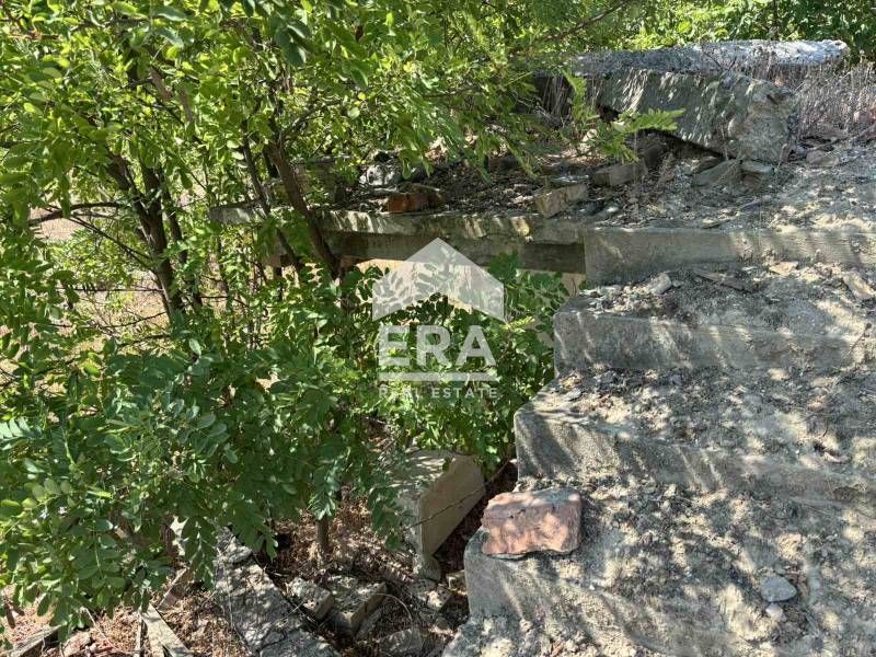Ексклузивен  панорамен парцел с ток и вода за продажба в  с. Комарево,