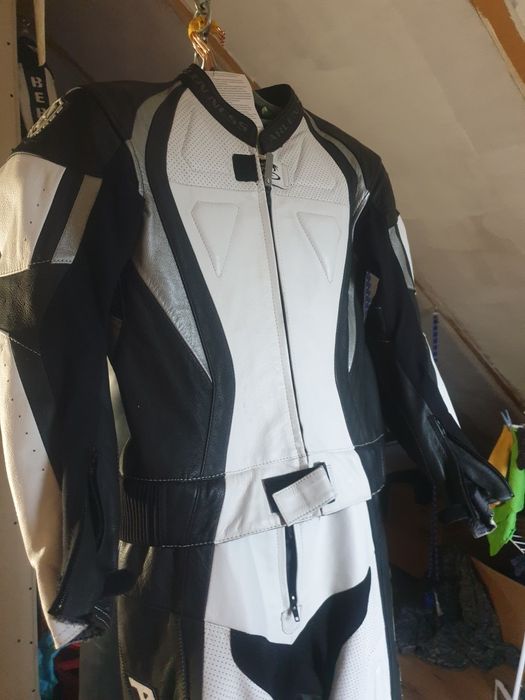 Costum moto dama marime 44