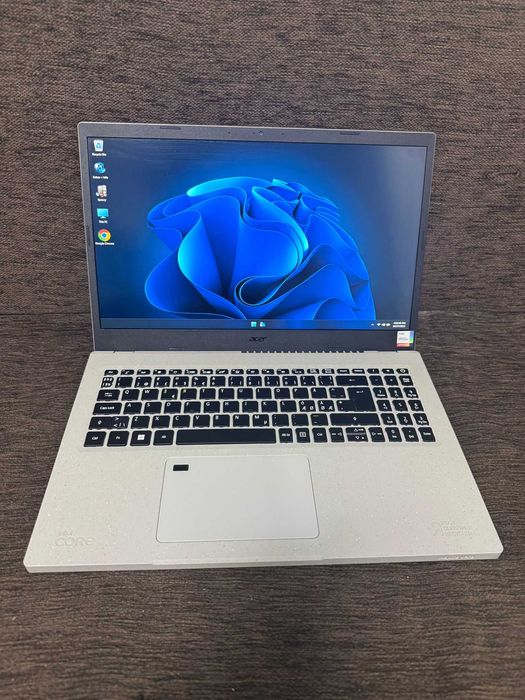 Acer Aspire Vero AV15 FHD IPS-Core i5-1155G7-8GB, 512GB ,Intel Iris Xe