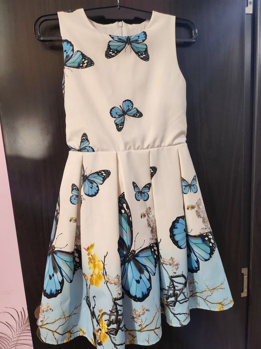 Рокли за момиче 134 размер