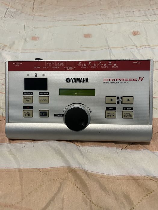 Yamaha Dtxpress IV (4)