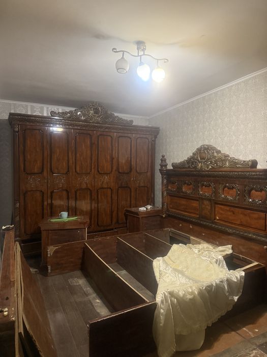 Отдам даром спальню