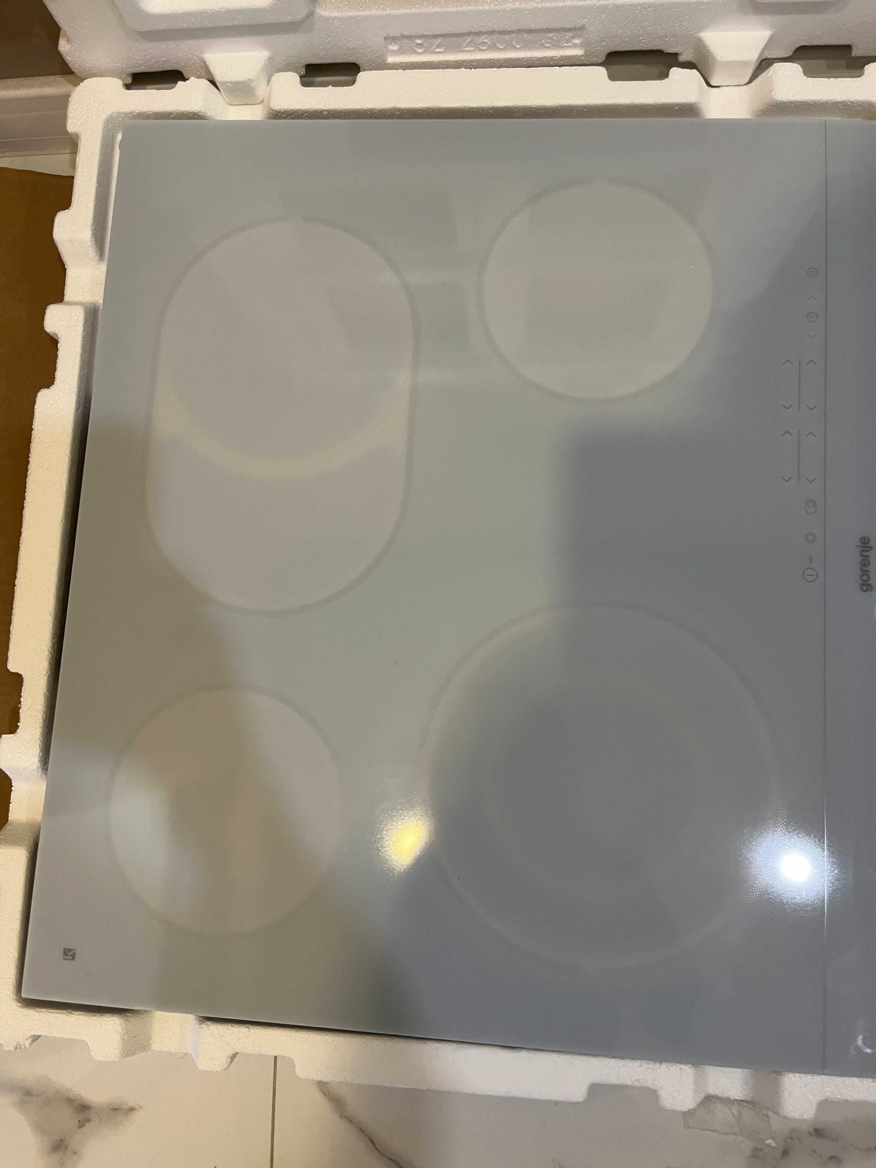 Плот за вграждане Gorenje Бял