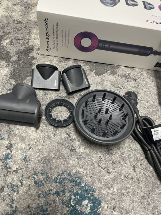 Uscator Dyson Supersonic HD08 Pink