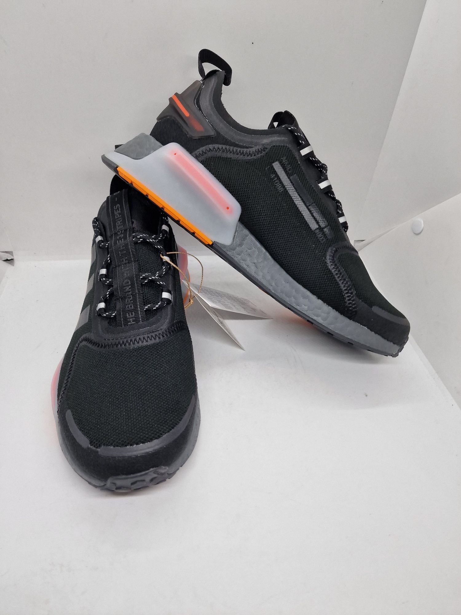 Adidas NMD V3 GW1977 nr. 42