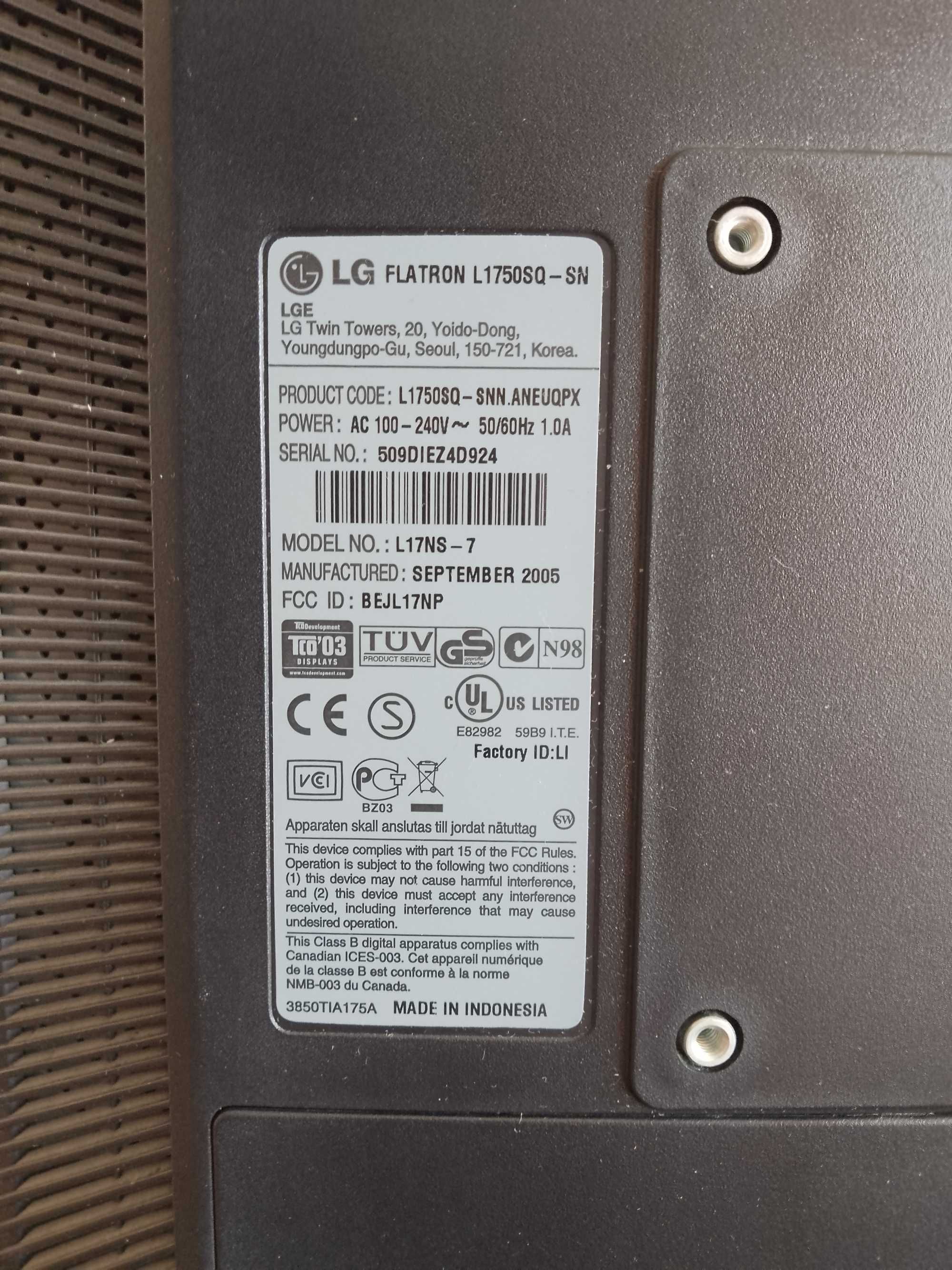 монитор LG Flatron L1750SQ-SN