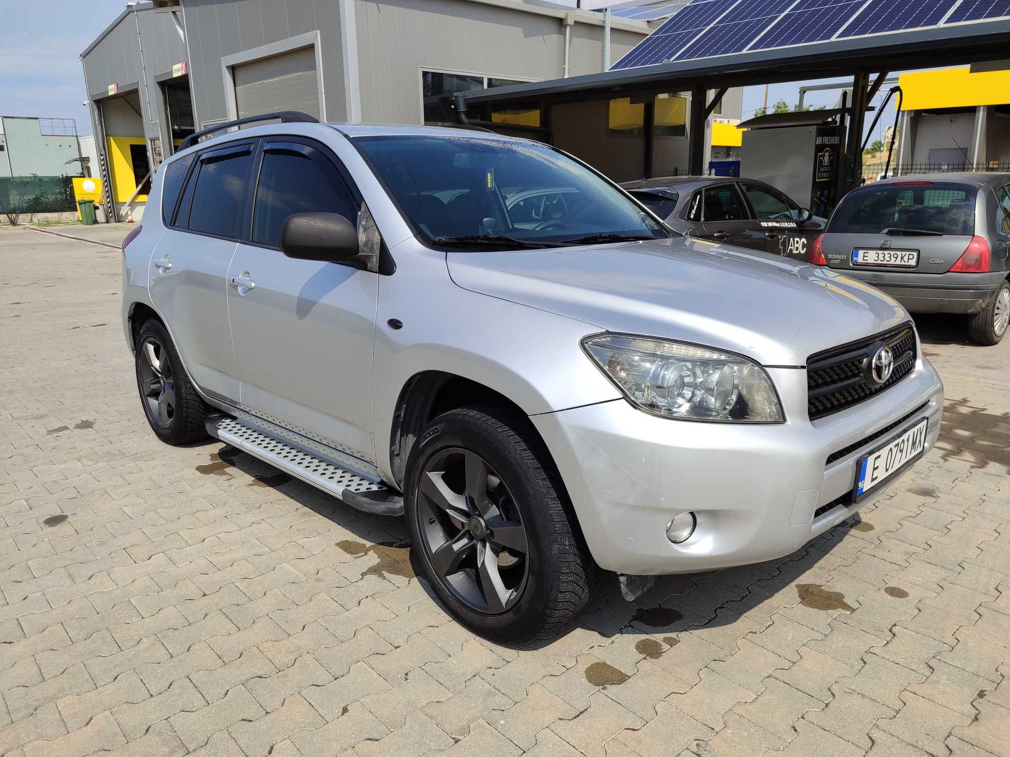 Продавам Toyota RAV 4 2006 г.
