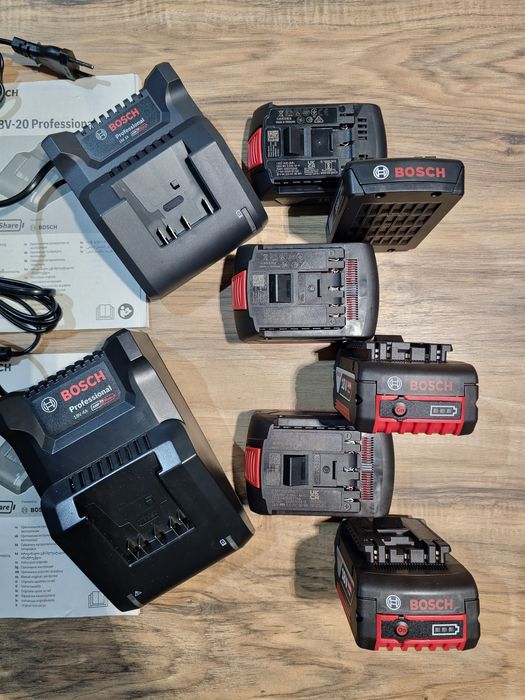 Acumulatori noi 18V Bosch Professional incarcatoare