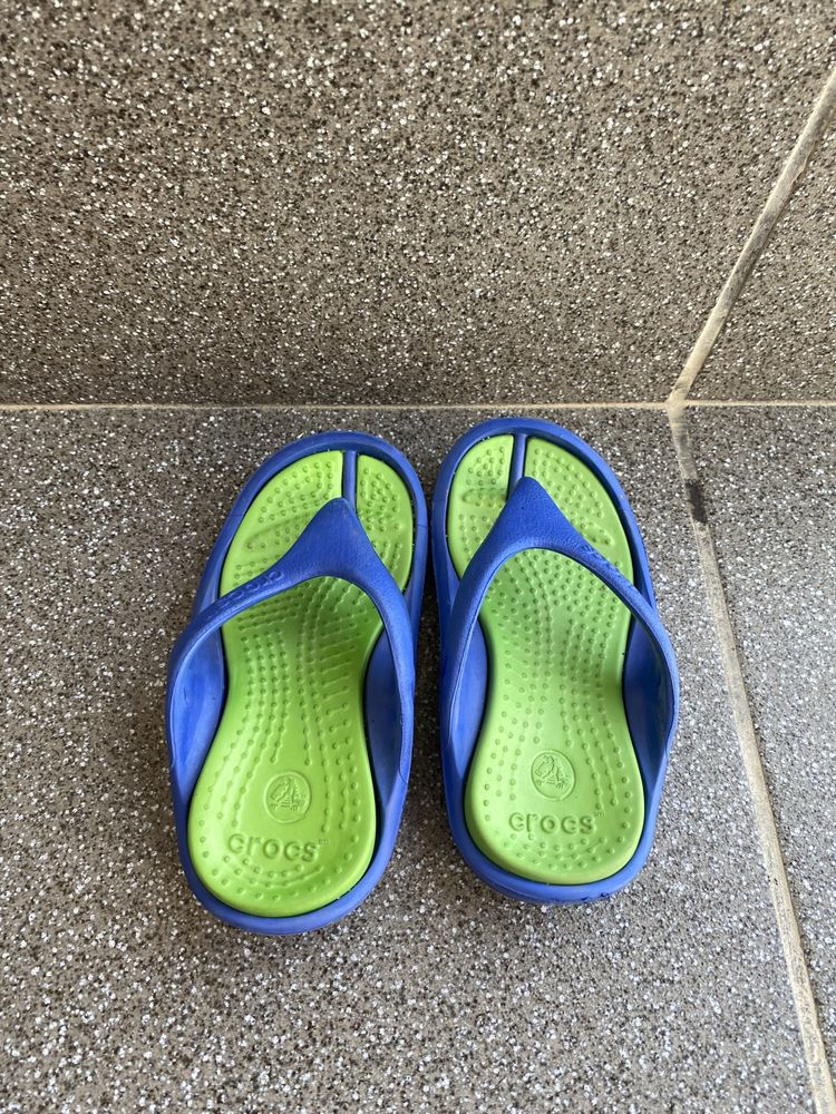 Slapi Crocs,in stare excelenta
