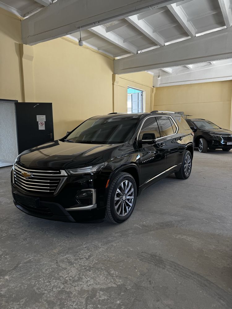 traverse premier 2023