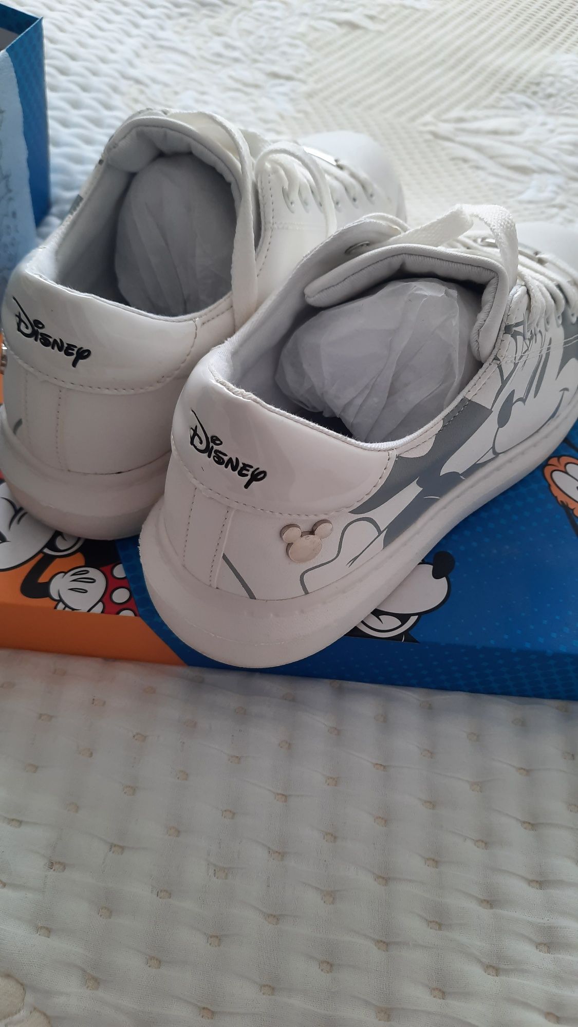 Adidas Disney Mickey mas 38 fete