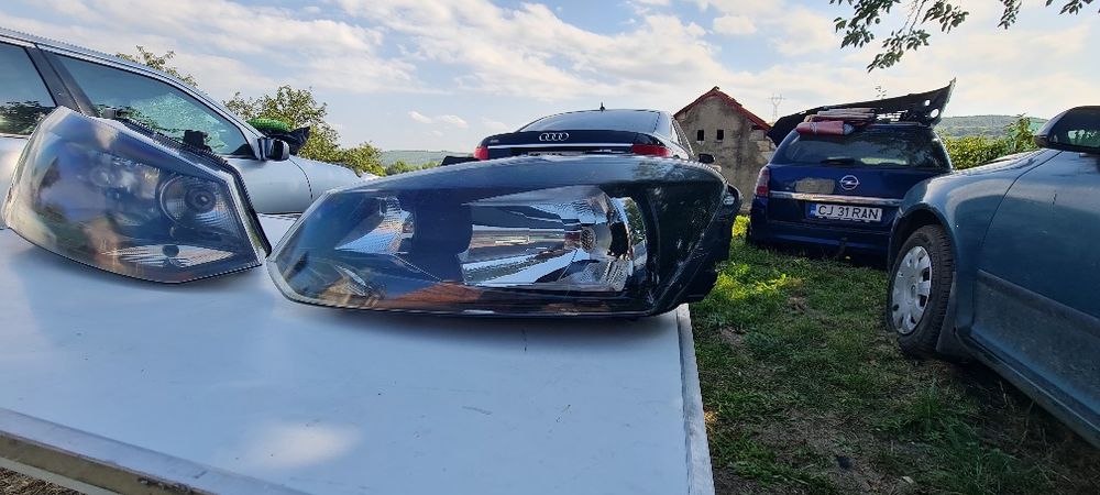 Set faruri originale vw Polo 2009-2014 dreapta/stanga Europa