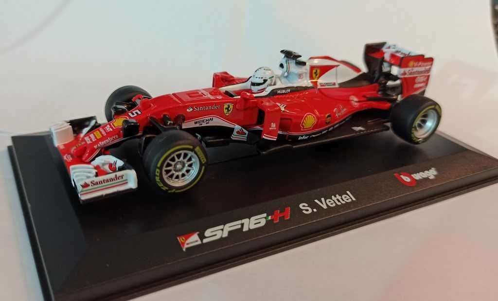 Macheta Ferrari SF16-H Vettel Formula 1 2016 - Bburago 1/32 F1