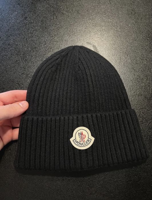 Caciula Moncler Neagra