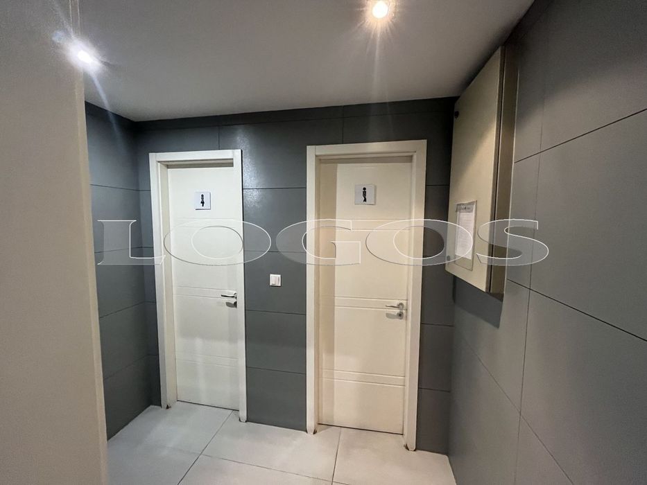 Дава се под наем Офис в Варна, Общината - 500 кв.м за 7500 € - Снимка #9