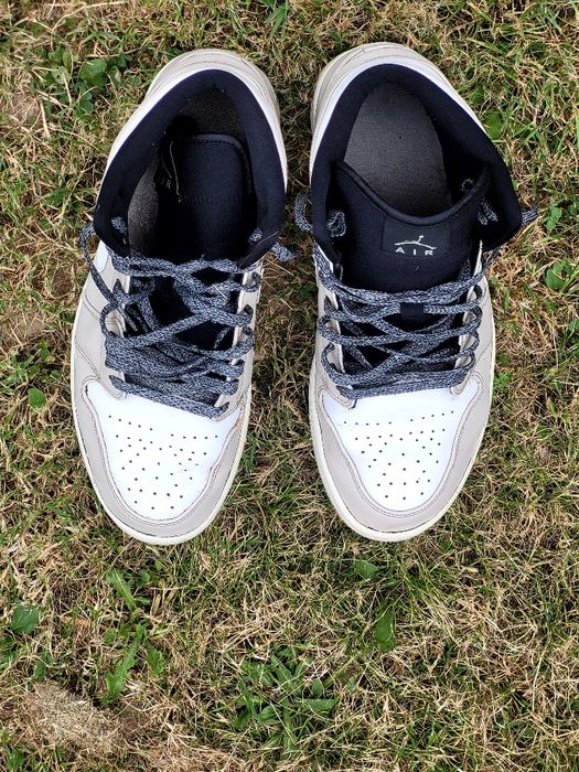 Jordan 1 Grey and White