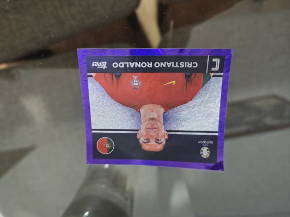 Sticker rar cu Cristiano Ronaldo.