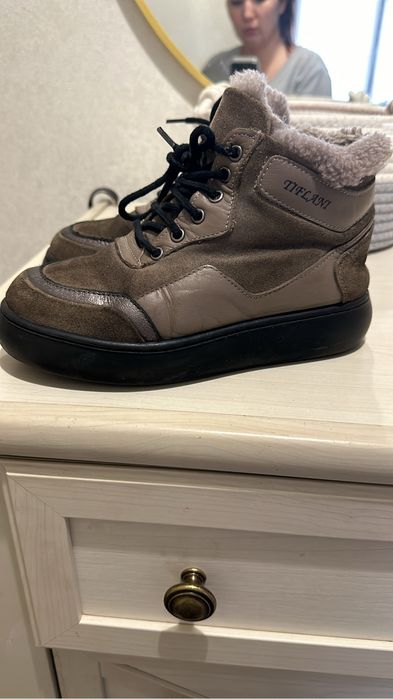 Продам зимние ботинки на девочку Tiflani