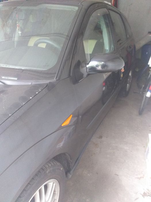 Vand ford focus pt dezmembrari  an 2001