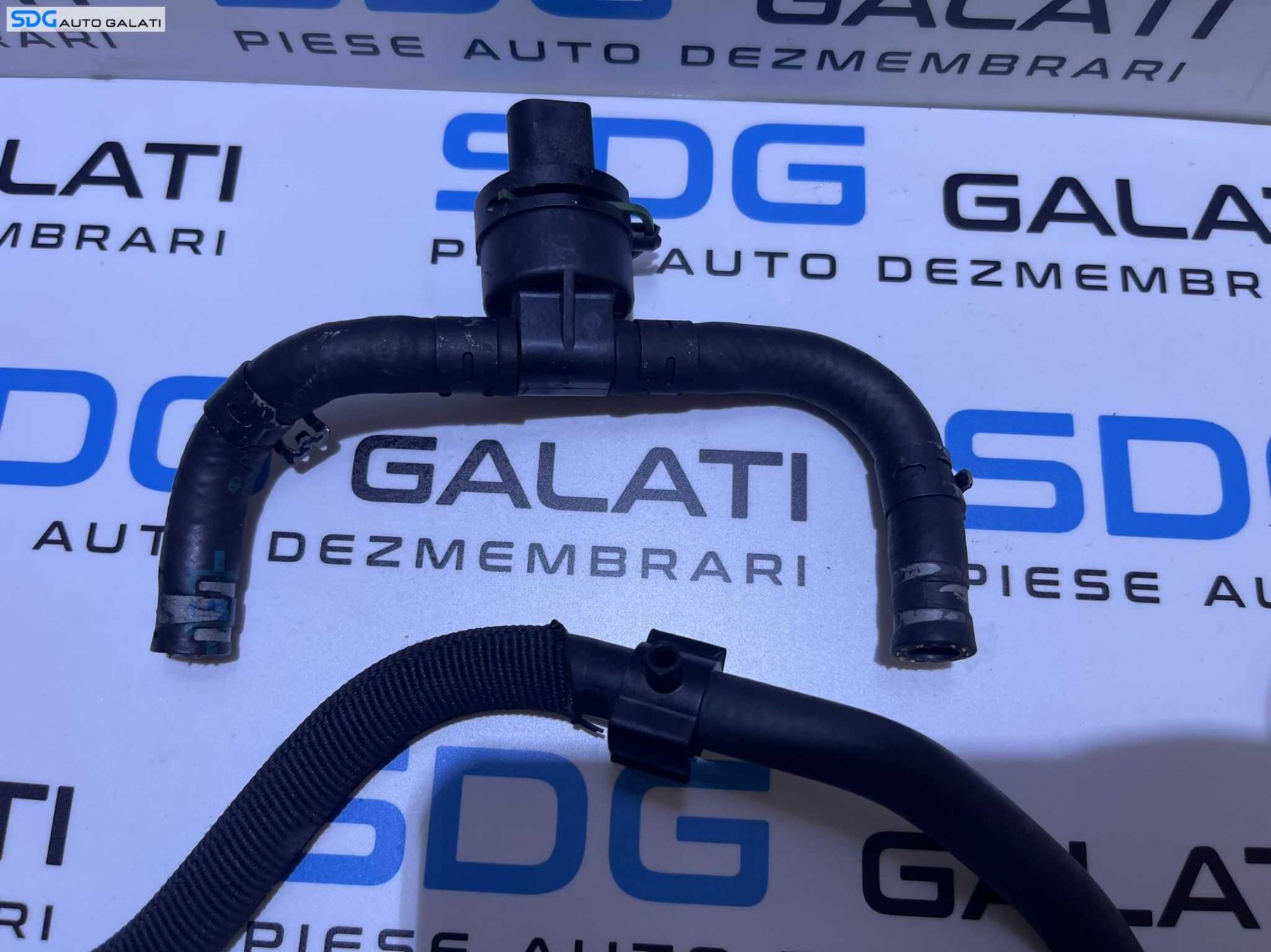 Furtun Furtunuri Conducta Conducte Alimentare Tur Retur si Senzor Temperatura Combustibil Motorina Volkswagen Golf Plus 1.9 TDI BKC BRU BXE BXF 2004 - 2013 Cod 038906081B 1K0122447FR