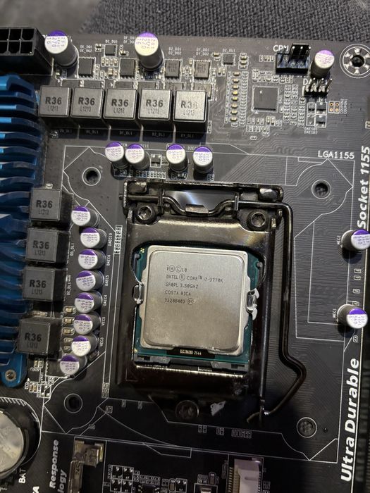 Продам процесор i7