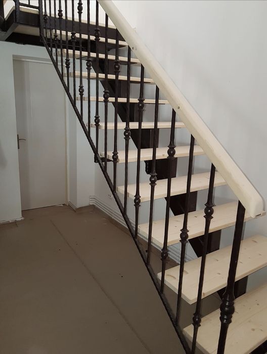 Confecții Metalice la Comandă – Porți, Garduri, Balustrade
