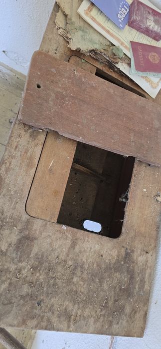 Маса за шевна машина